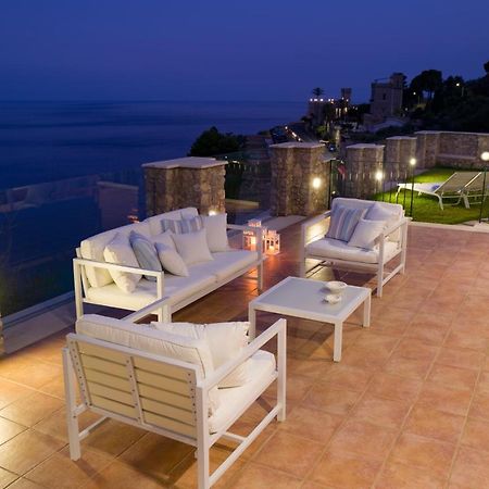 Sparviero Luxury Suites Taormina Exterior foto