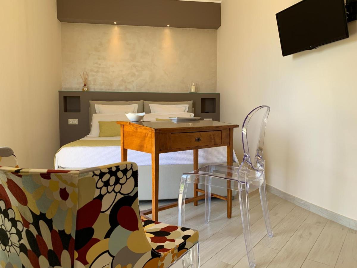 Sparviero Luxury Suites Taormina Exterior foto