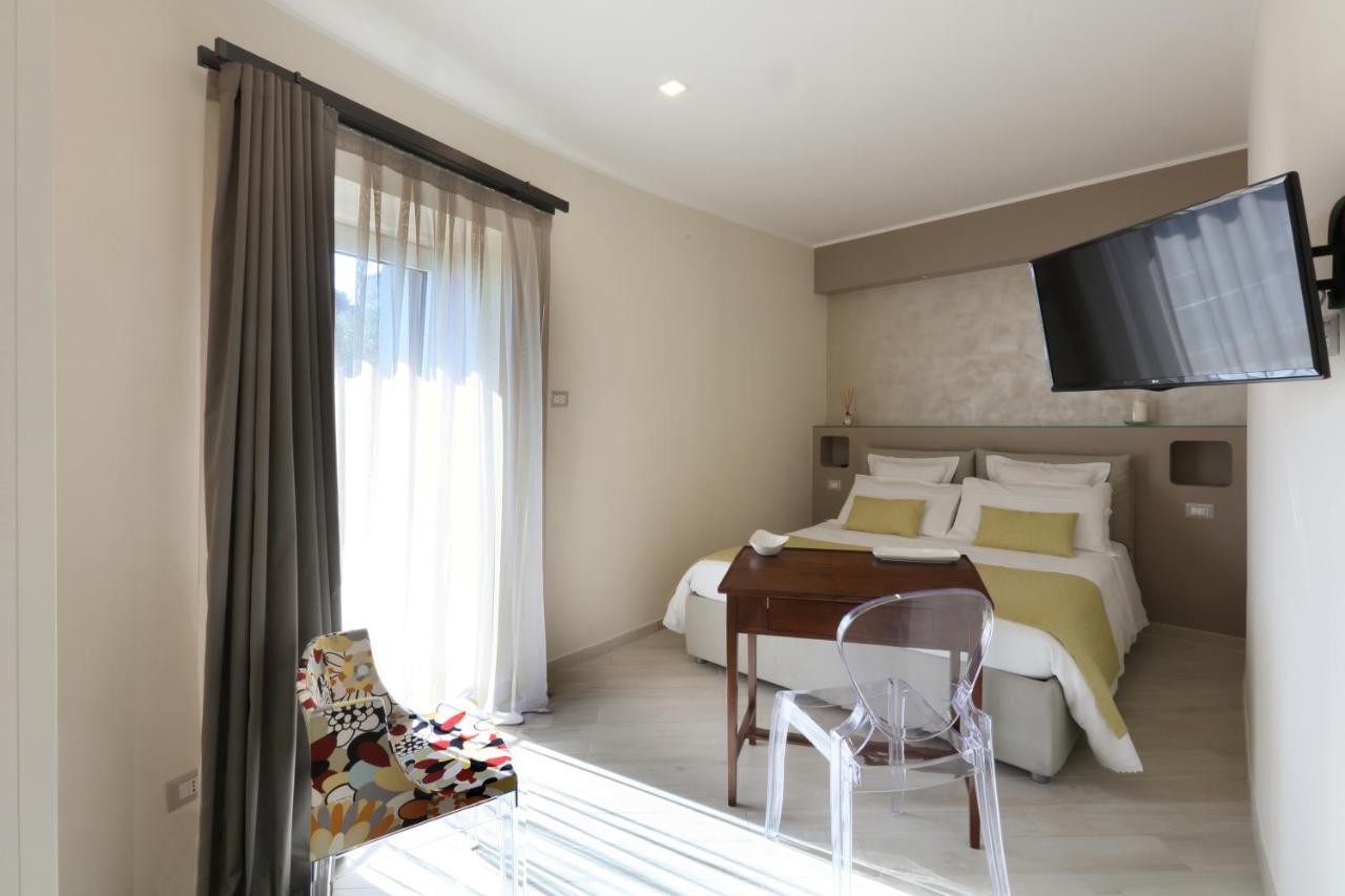 Sparviero Luxury Suites Taormina Exterior foto