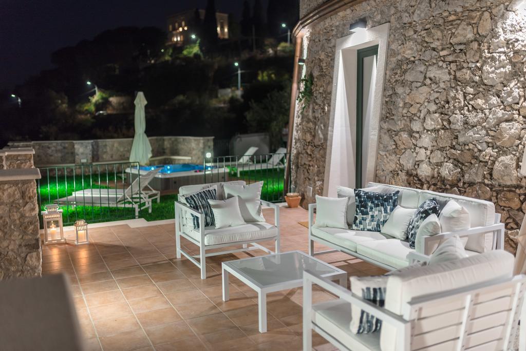 Sparviero Luxury Suites Taormina Exterior foto