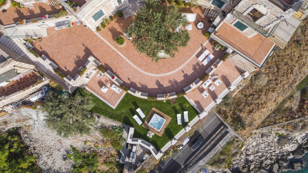Sparviero Luxury Suites Taormina Exterior foto